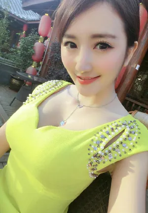 同人套图：TC32（747图/20视频）同一人生活自拍照视频朋友圈包装营销素材-元气ACG-绅士游戏下载基地！
